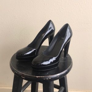 Stuart Weitzman Patent Heels Pumps